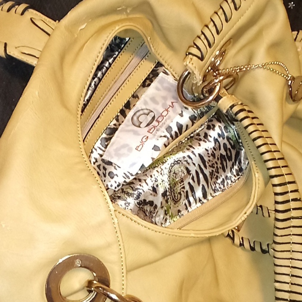 Purse - Picture 2 of 4